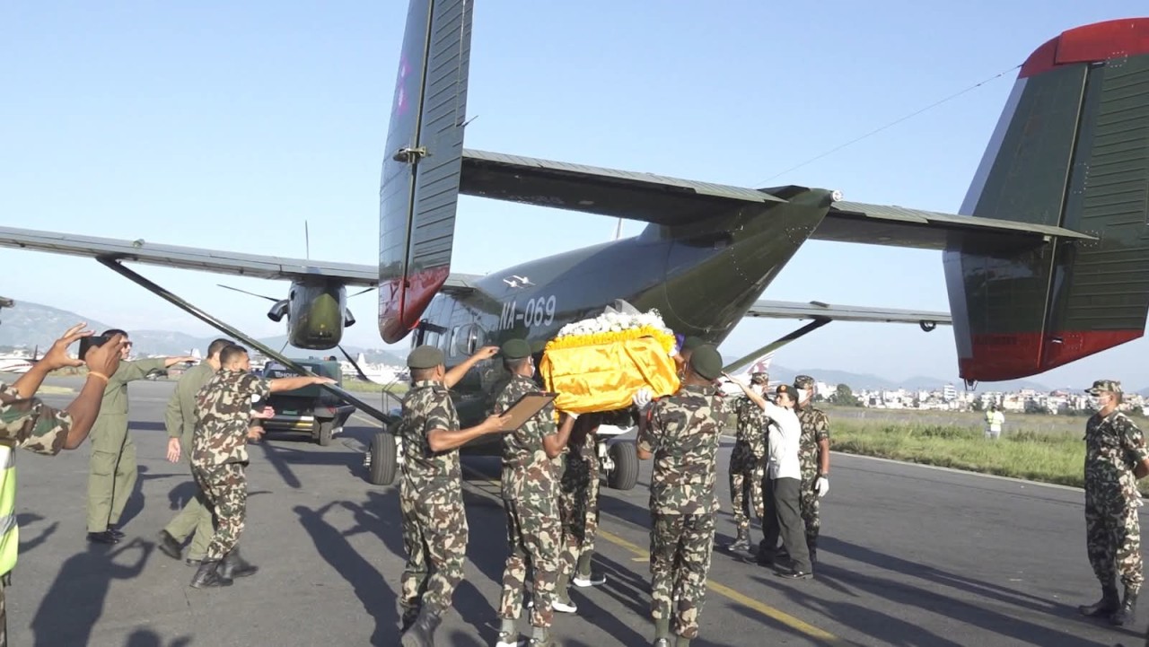 विपिन जोशीप्रति प्रधानमन्त्रीद्वारा श्रद्धाञ्जलि अर्पण