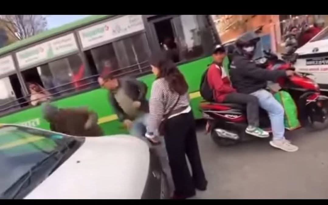 पैदलयात्रु कुट्ने कार चालक पक्राउ