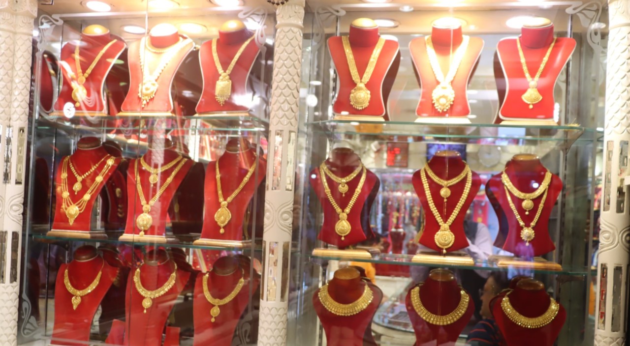 सुनचाँदीको मूल्यमा सामान्य गिरावट