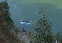 रामेछाप बस दुर्घटना अपडेटः मृतक १० जनाको सनाखत