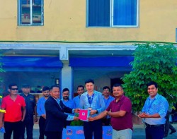 मरिणमा भूमि तथा नापी शाखाबाट पहिलो लालपुर्जा वितरण
