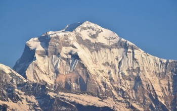 धौलागिरिमा ज्यान गुमाएका रसियन आरोहीको शव सङ्कलन थालियो