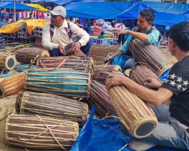 सङ्खुवासभामा मादलको व्यापार घट्दो