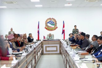 सबै मिलेर अगाडि बढे कसैले शान्ति बिथोल्न सक्दैन, समयमै निर्वाचन हुन्छः प्रधानमन्त्री कार्की