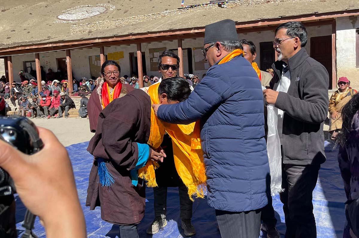 एमालेबाट निर्वाचित डोल्पो बुद्ध गापाका अध्यक्षसहित ३ वडाध्यक्ष माओवादीमा प्रवेश 