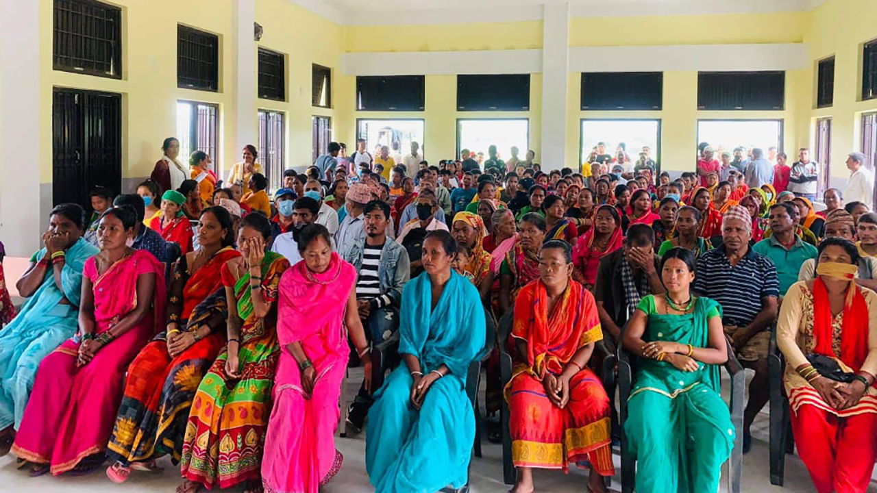 सिन्धुलीमा विभिन्न पार्टी परित्याग गरि ३०० जना  माओवादी केन्द्रमा प्रवेश 